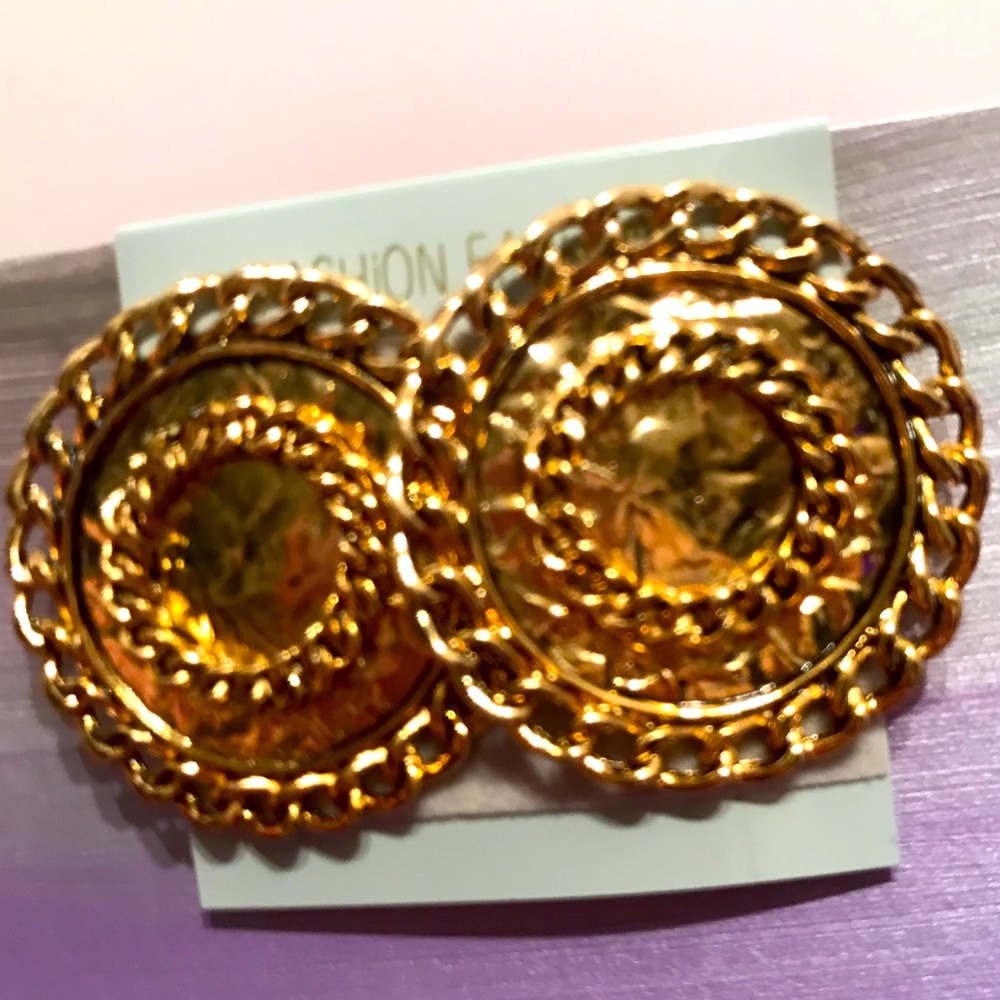 NEW Giant GoldTone Circle Clip On Earrings VTG - Picture 5 of 6